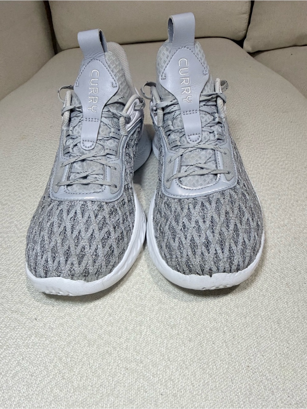 Under Armour Curry Men’s Light Gray Knit Sneakers